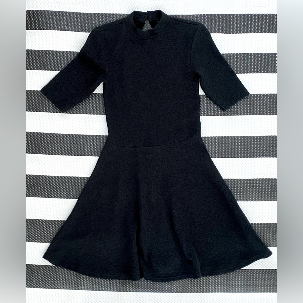 Topshop Womens Fit & Flare Dress Black Stretch Mock Neck Short Sleeve Knit sz 6